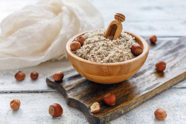 Farina di nocciole biologica senza olio e senza glutine dalla Francia: 500 g - IN ARRIVO
