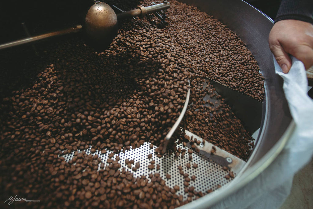 DECAF Caffè decaffeinato dal carattere spiccato, grani 250g